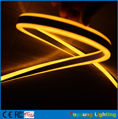 Bello 110V doppio lato emettendo giallo LED neon striscia flessibile per esterni