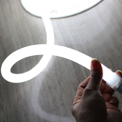 360 gradi di emissione rotondo LED neon flex DC24V tubo di 16 mm di diametro bianco chiaro