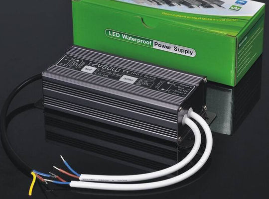 Trasformatore a neon a LED a conducente, impermeabile IP67 12v 80w, a alimentazione a LED, in vendita